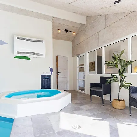 12 Person Holiday In Bl Vand بيت للعطل