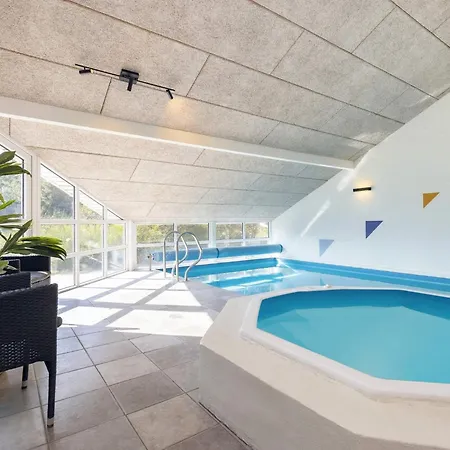Ferienhaus 12 Person Holiday In Bl Vand